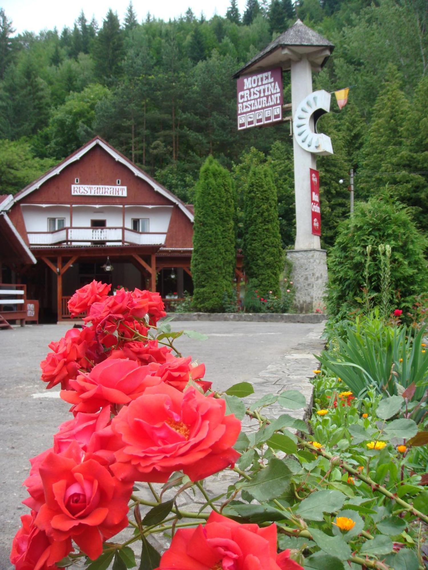 Motel Cristina Биказ Екстериор снимка