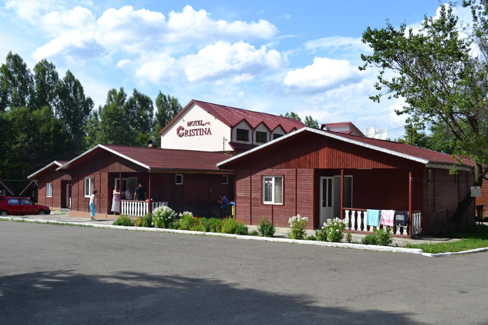Motel Cristina Биказ Екстериор снимка