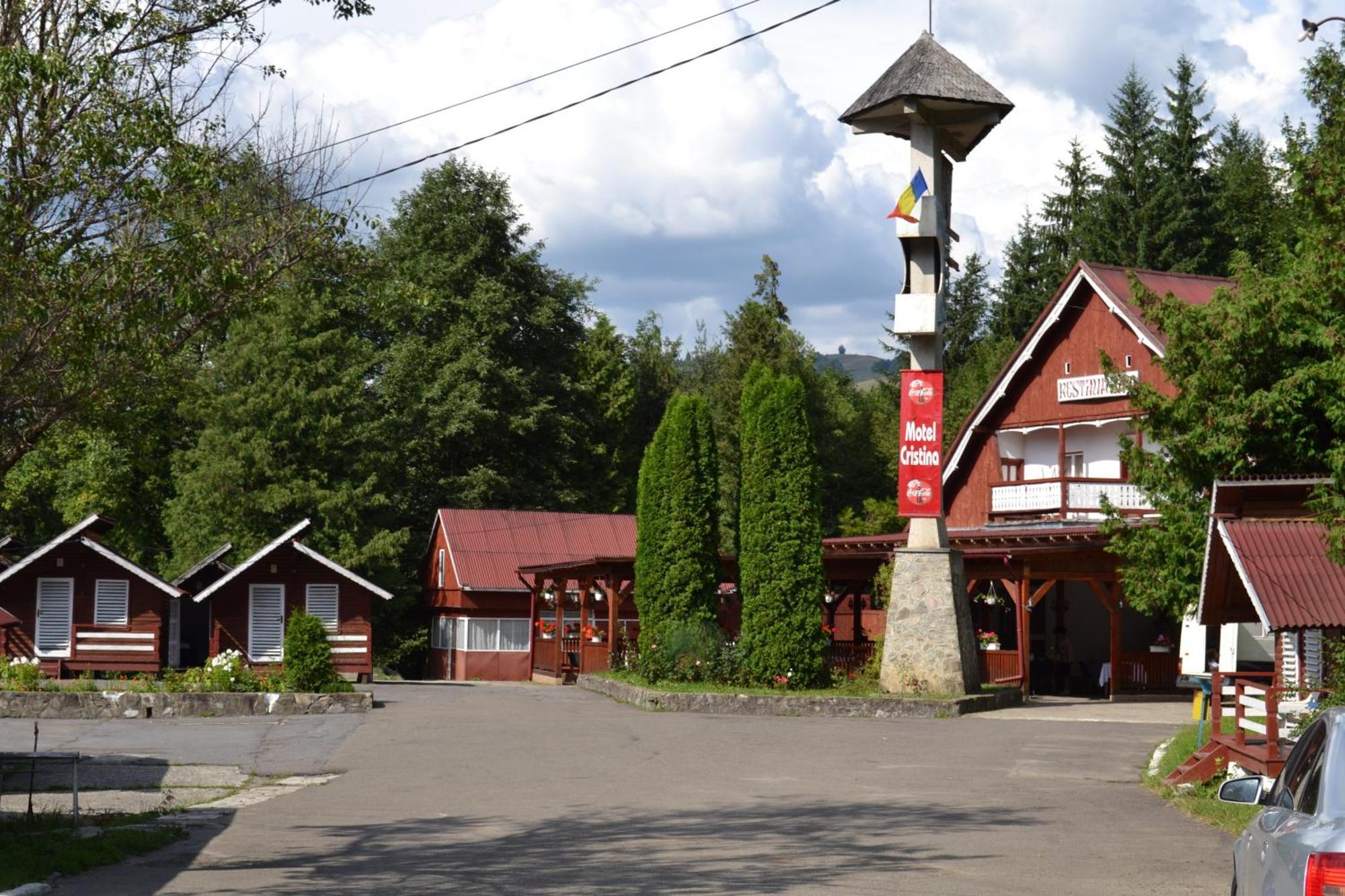 Motel Cristina Биказ Екстериор снимка