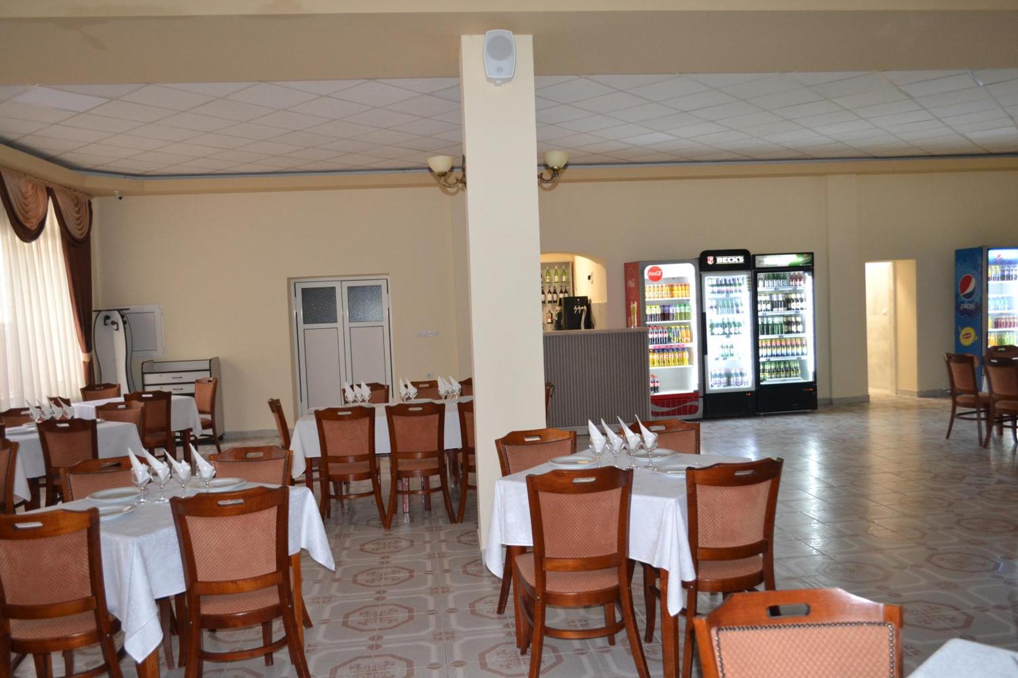 Motel Cristina Биказ Екстериор снимка