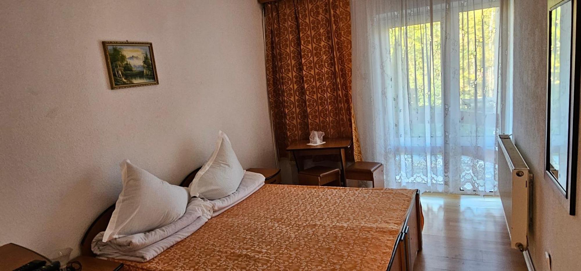 Motel Cristina Биказ Екстериор снимка